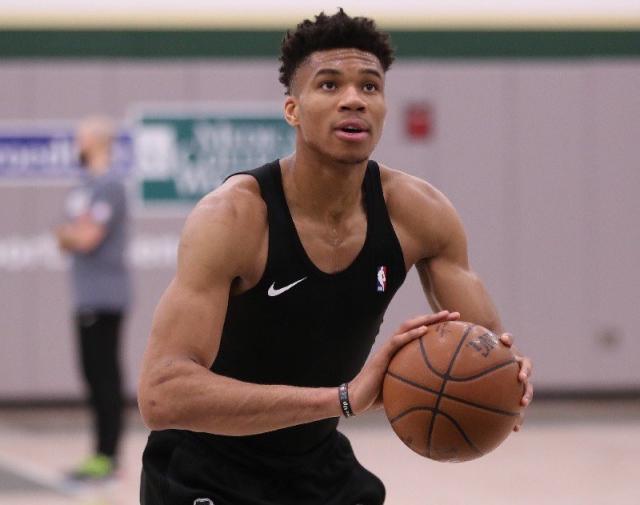 及宽松舒适 及宽松舒适