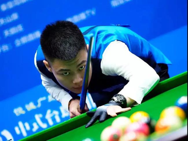 被门柱拒之 被门柱拒之