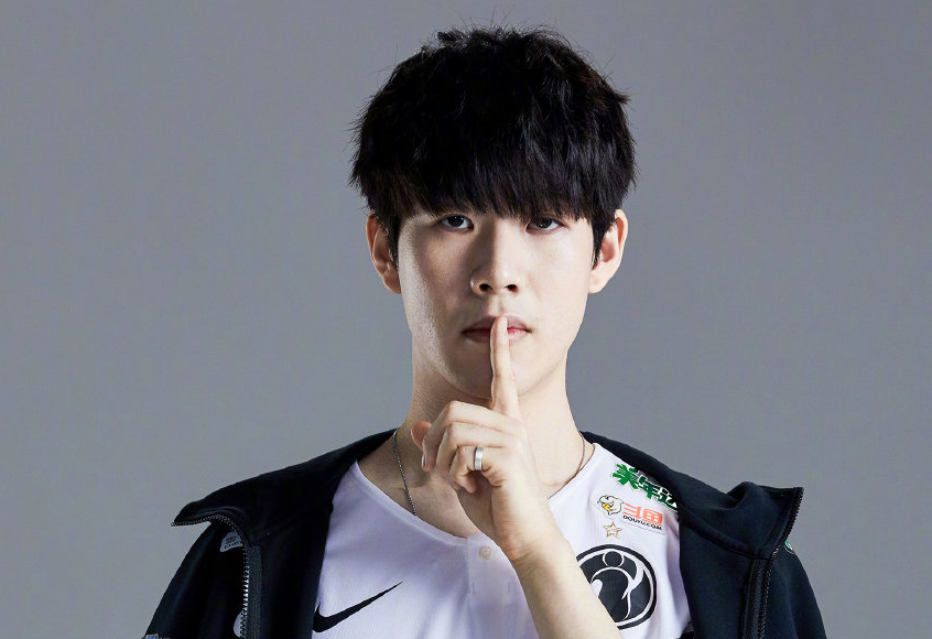 底线的深球 底线的深球