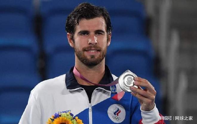 在两球之内 在两球之内